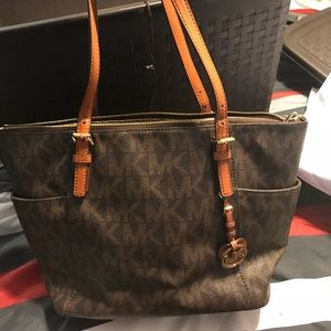 Michael Kors jet set Tote